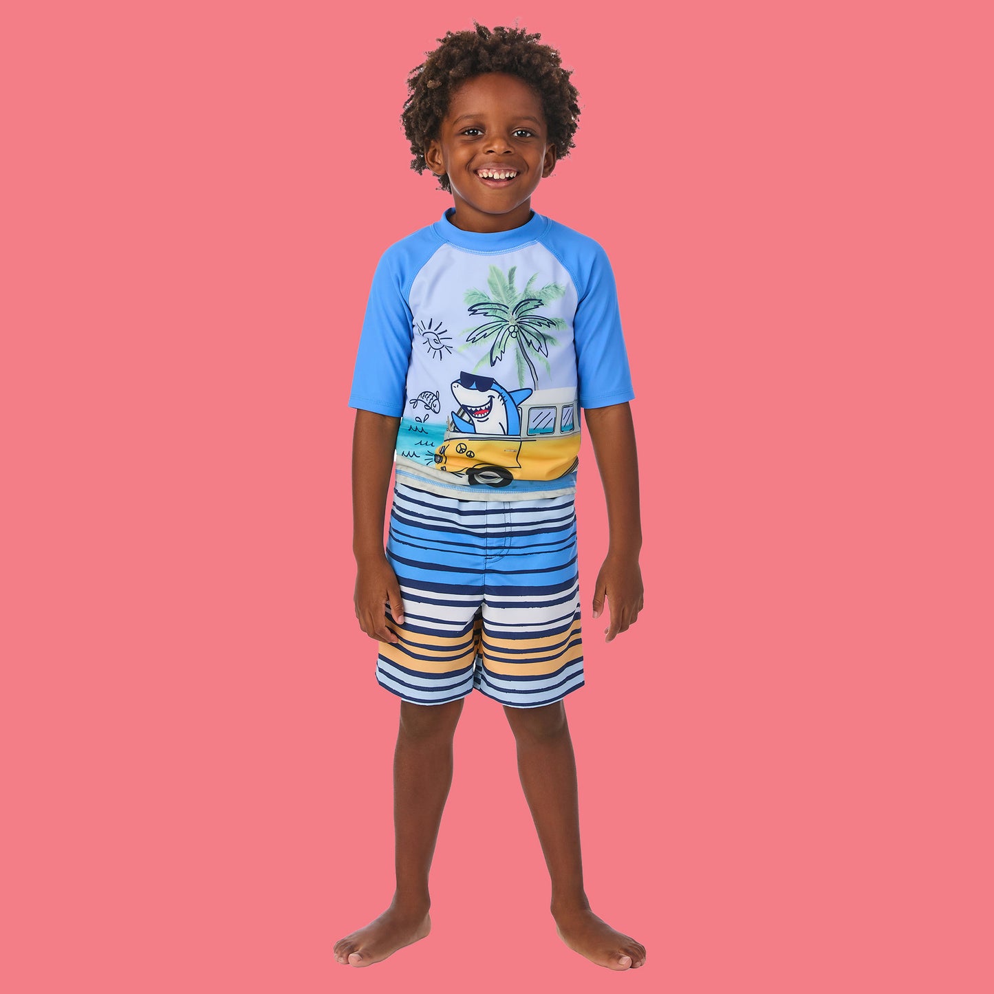 Sharkside Cruiser Blue;@ A Boy wearing Short Sleeve Rashguard Set