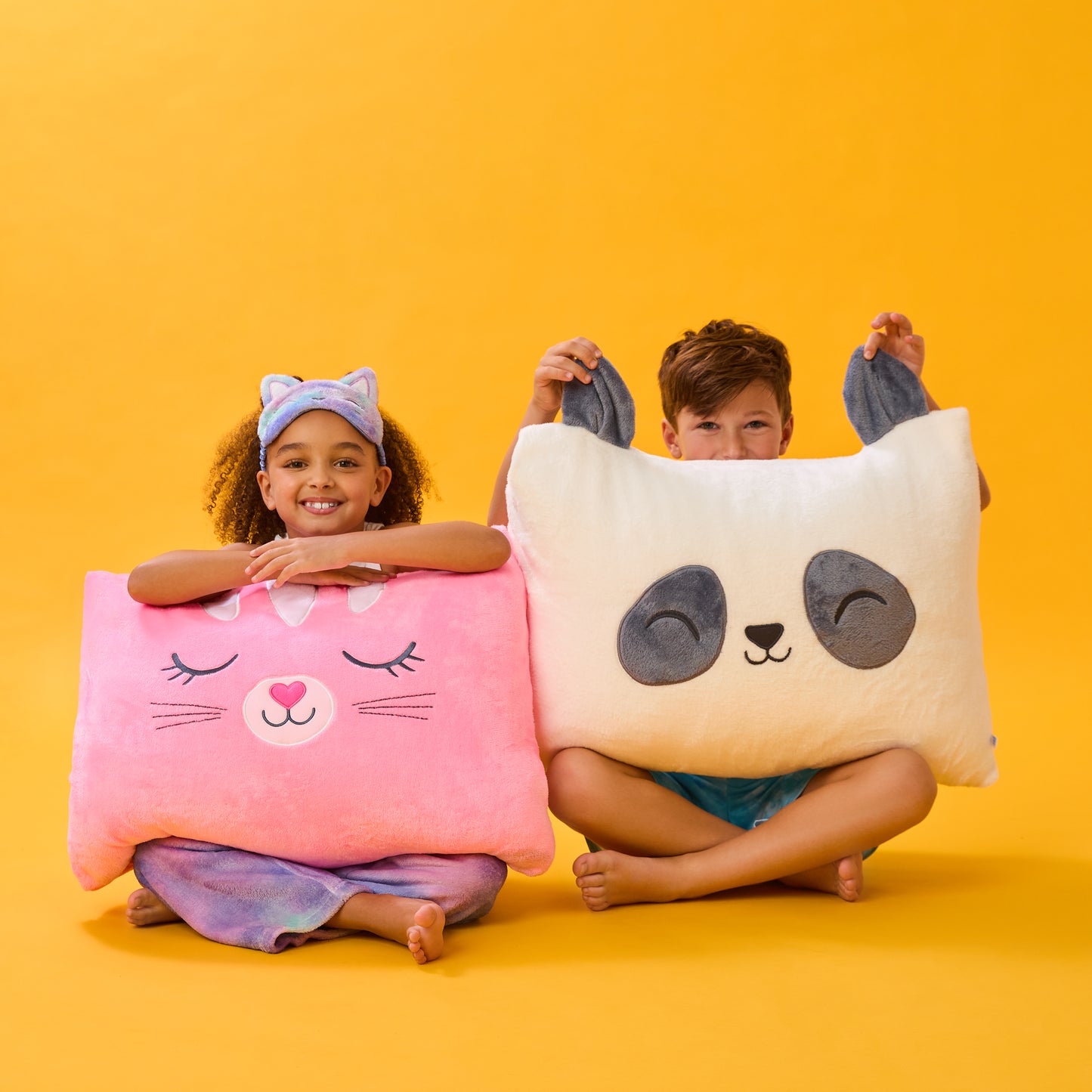 Strawberry The Cat; Strawberry The Cat pillow case