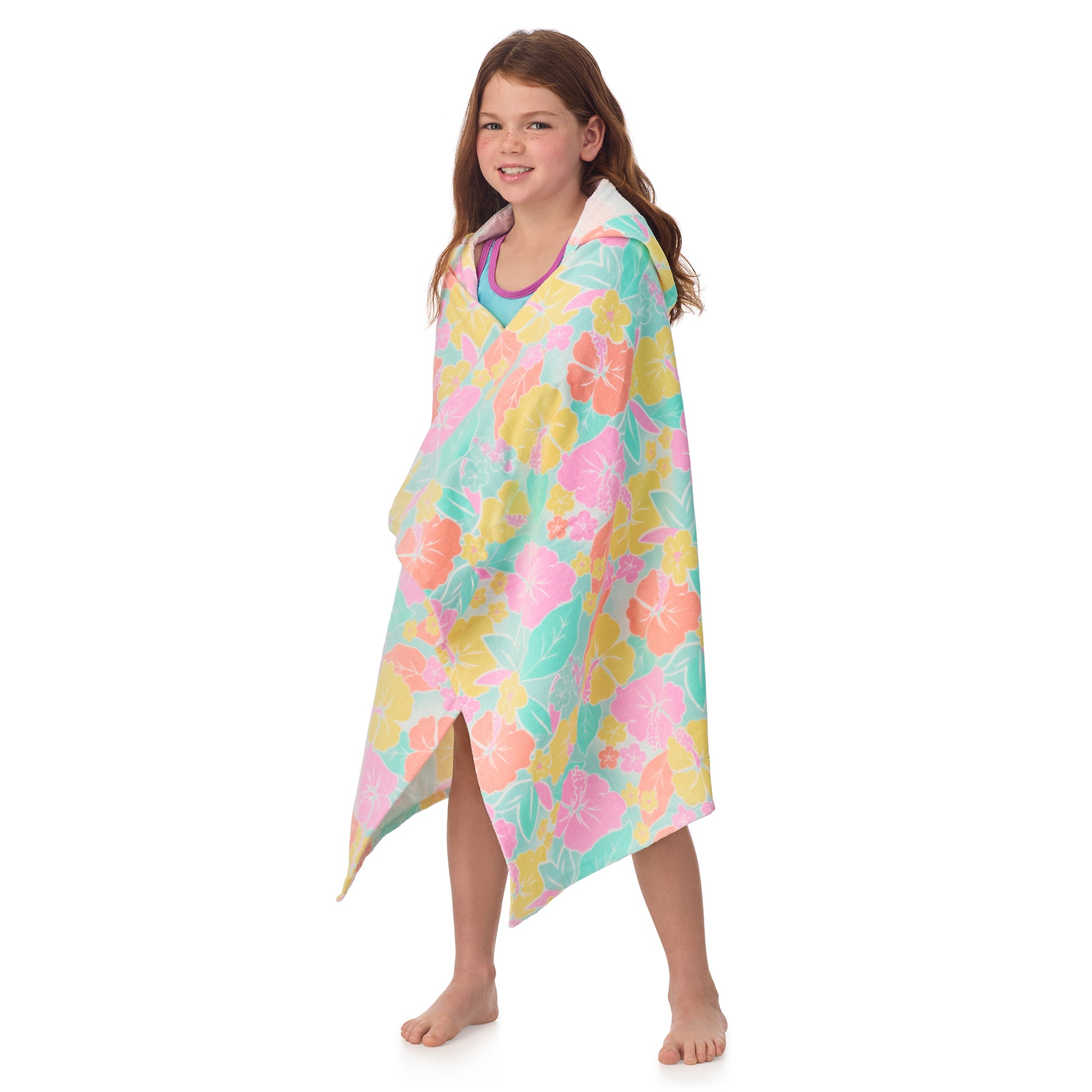 Tutti Frutti Flamingo;@A girl wearing Character Hooded Towels in Tutti Frutti Flamingo
