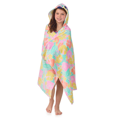 Tutti Frutti Flamingo;@A girl wearing Character Hooded Towels in Tutti Frutti Flamingo
