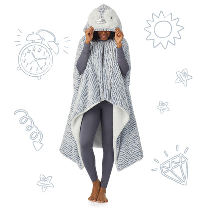 Penguin;@A lady wearing Penguin Wearable Hooded Blanket